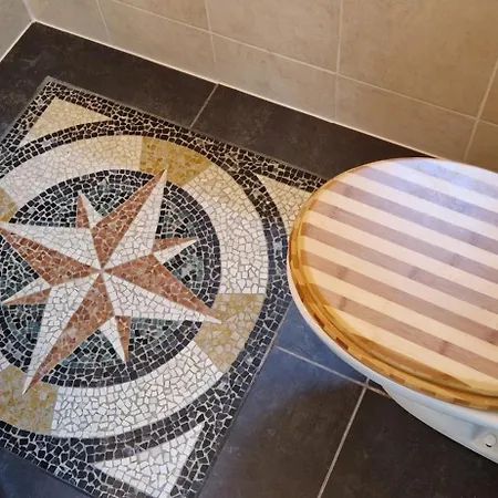 Courtyard House Near Center And The Hague