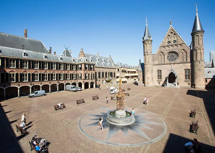 Appartement Courtyard House Near Center And *