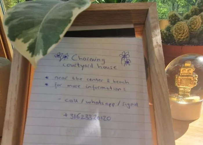 Appartement Courtyard House Near Center And