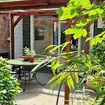 Courtyard House Near Center And *