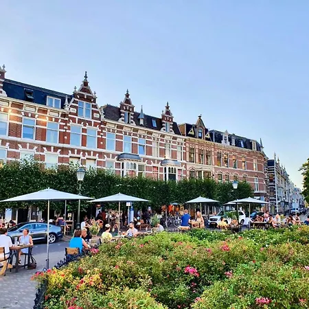 Courtyard House Near Center And Daire *