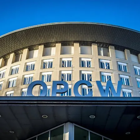 Courtyard House Near Center And Daire